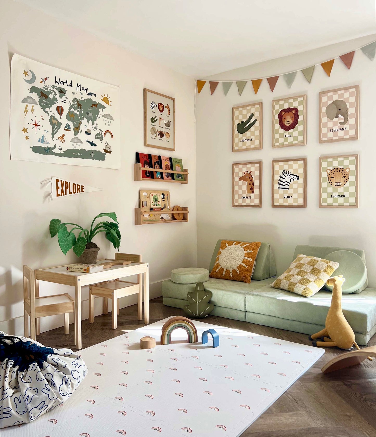 Animal Safari in stone / Print with Hanger