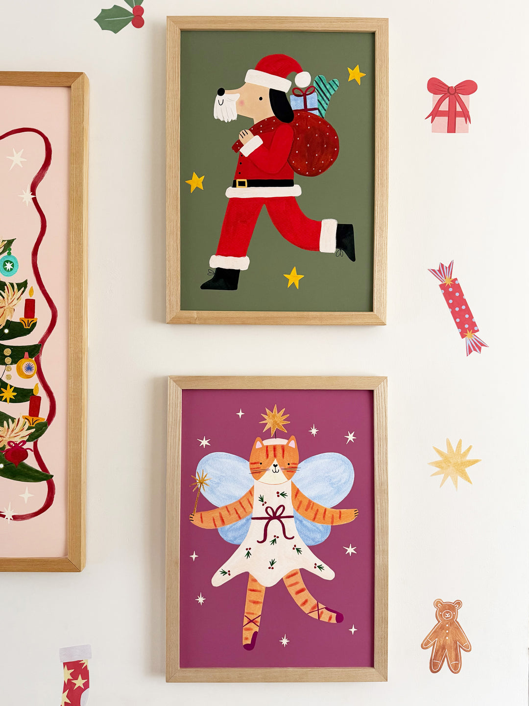 Santa Paws / Framed Print