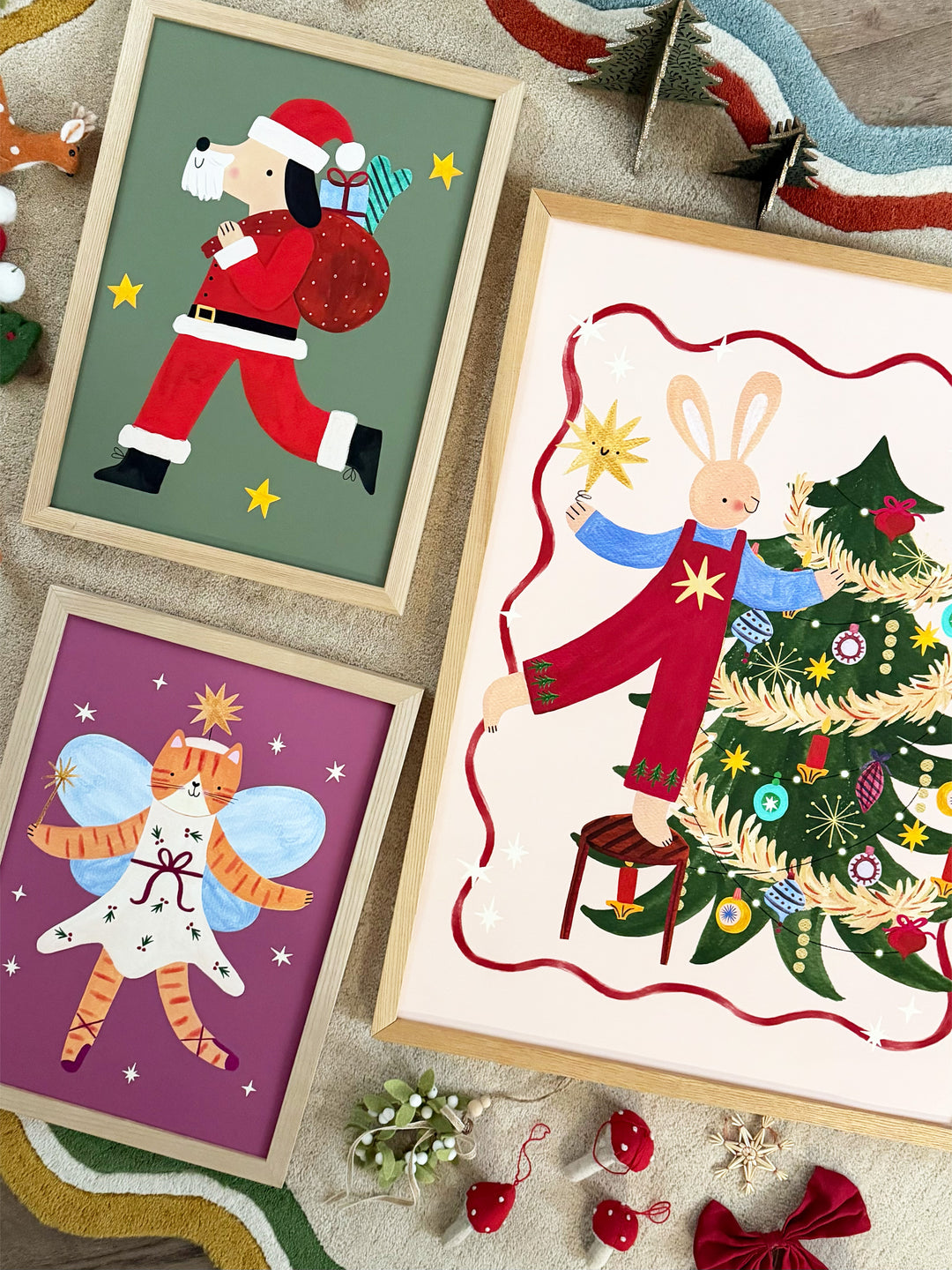 Santa Paws / Framed Print